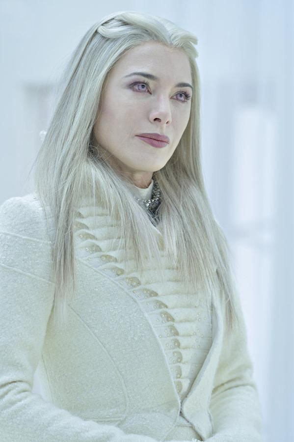 Defiance Foto Jaime Murray 44 No 222 Adorocinema