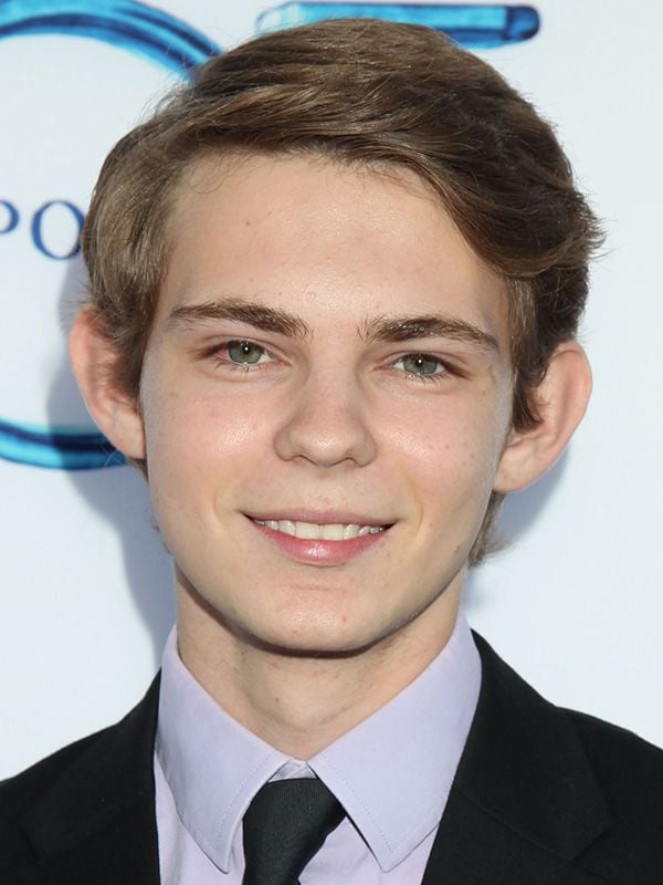 Robbie Kay Adorocinema
