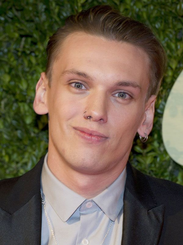 Quem faz Peter em Stranger Things? Conheça Jamie Campbell Bower, Zappeando Séries