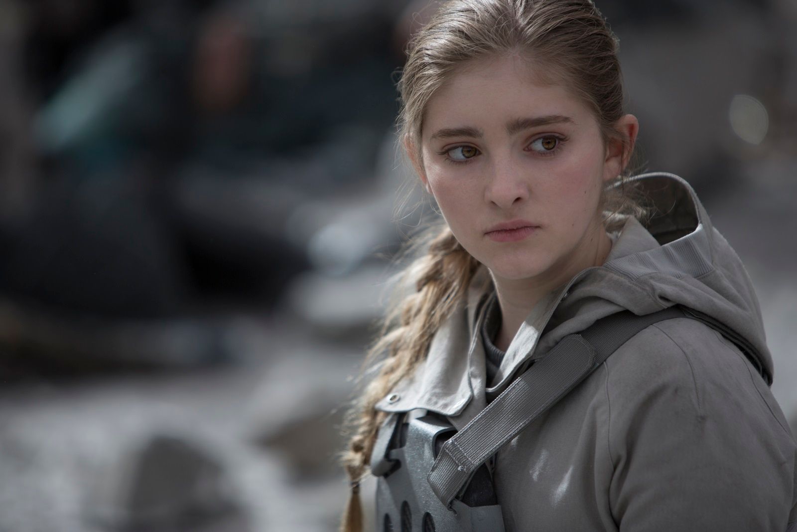 Foto de Willow Shields Jogos Vorazes A Esperança O Final Foto Willow Shields AdoroCinema Foto de Willow Shields Jogos Vorazes A Esperança O Final Foto Willow Shields AdoroCinema