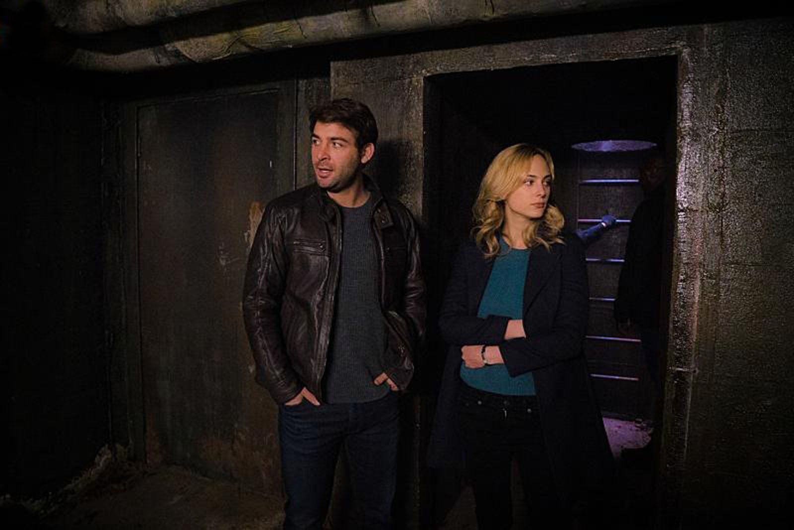 Foto de James Wolk - Zoo : Fotos Nora Arnezeder, James Wolk - Foto 32 ...