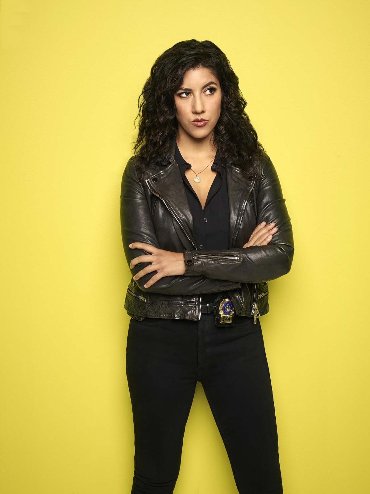 Stephanie Beatriz, de Brooklyn Nine-Nine, entra para elenco da