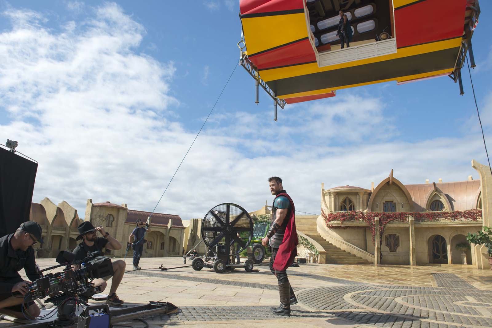 Foto de Chris Hemsworth - Thor: Ragnarok : Fotos Chris Hemsworth - Foto 82  de 294 - AdoroCinema