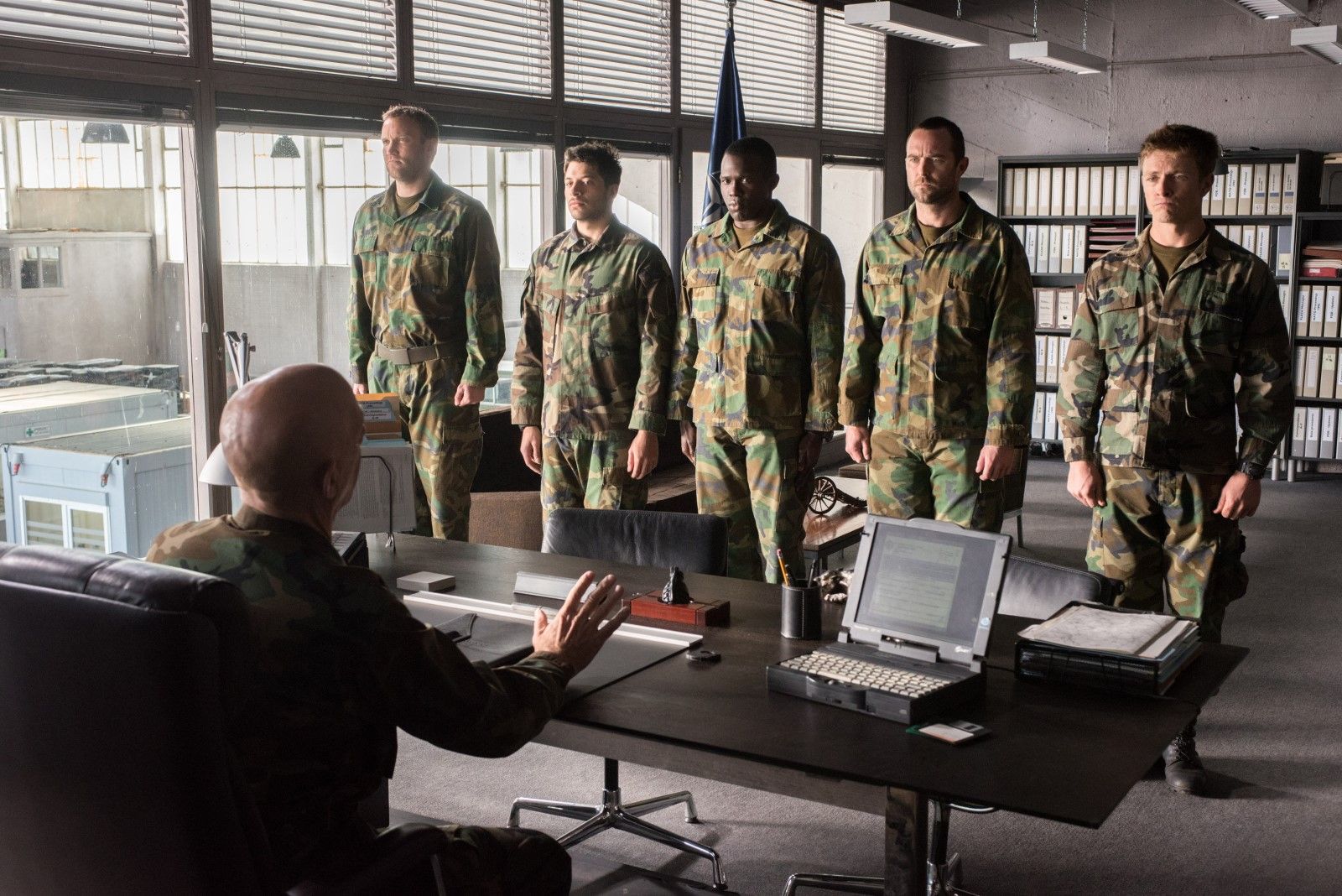 Foto de Charlie Bewley - Renegades : Fotos Charlie Bewley, Dimitri ...
