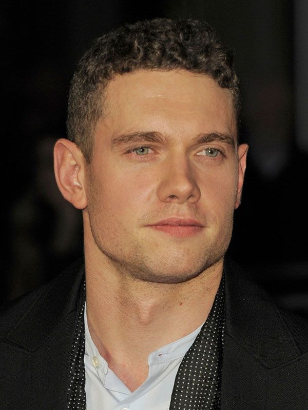 Tom Brittney AdoroCinema tom-brittney-adorocinema
