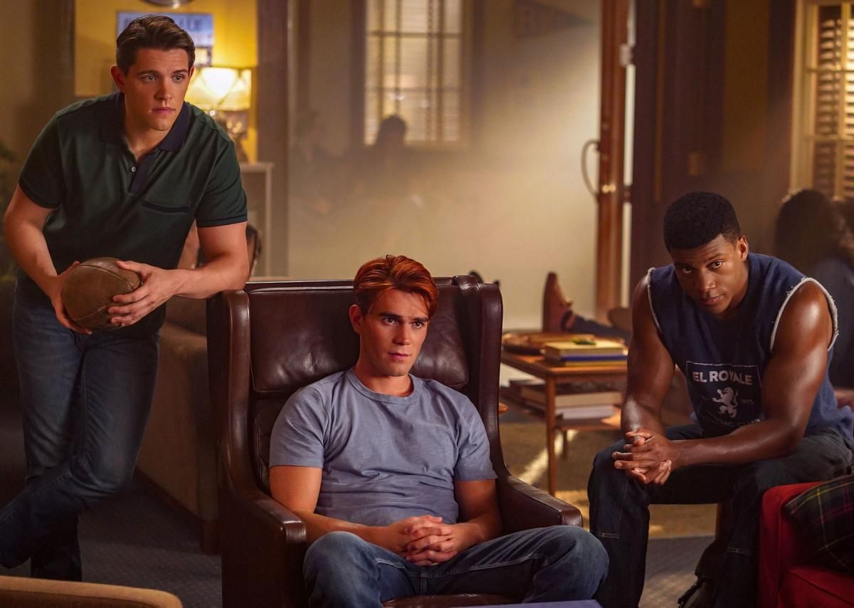 Riverdale : Riverdale : Fotos Casey Cott, Eli Goree, K.J. Apa, Jordan ...