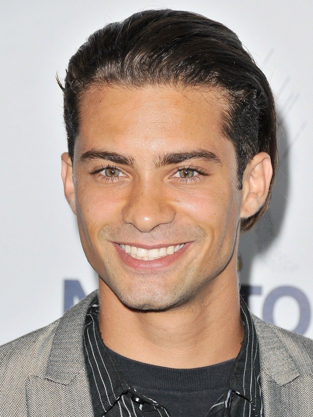 Hector David Jr. AdoroCinema