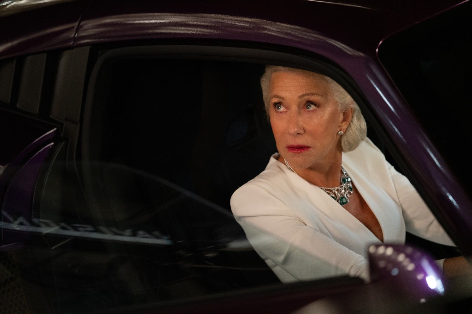 Helen Mirren dirige carrão de R$ 1,5 milhão em 'Velozes e Furiosos 9' -  Casa Vogue