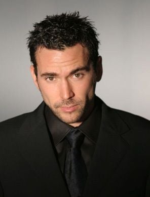 Jason David Frank, ator do Power Ranger verde, morre aos 49 anos