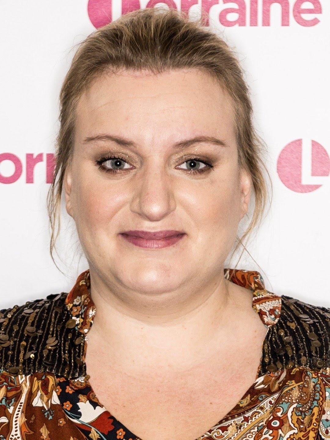 Daisy May Cooper AdoroCinema