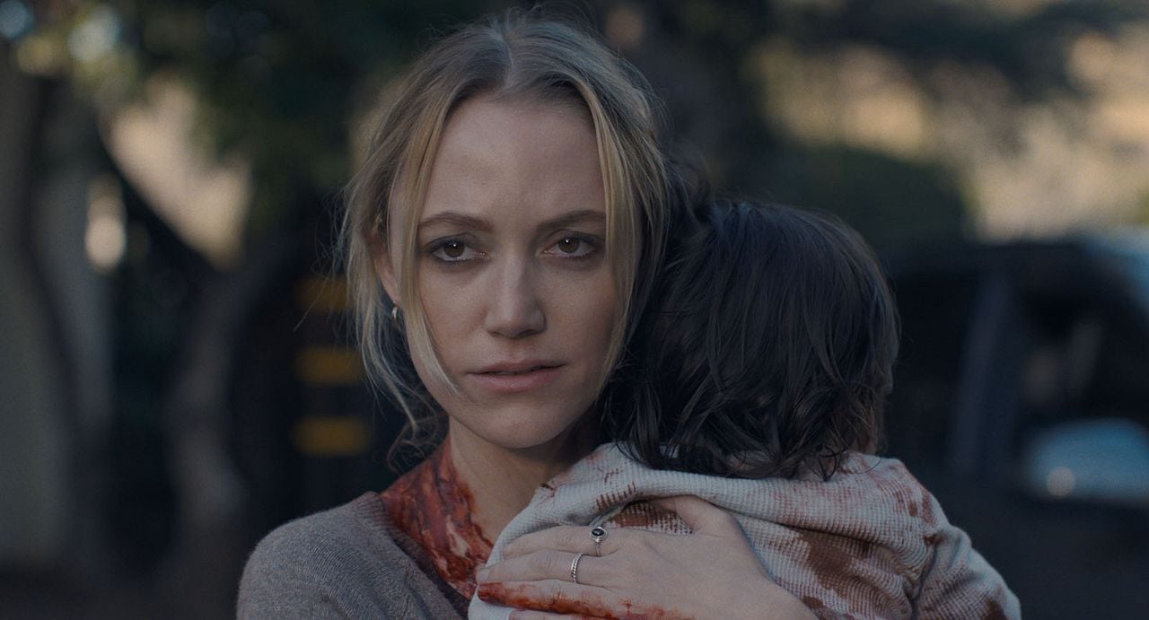 A Mão Que Balança o Berço : Fotos Maika Monroe