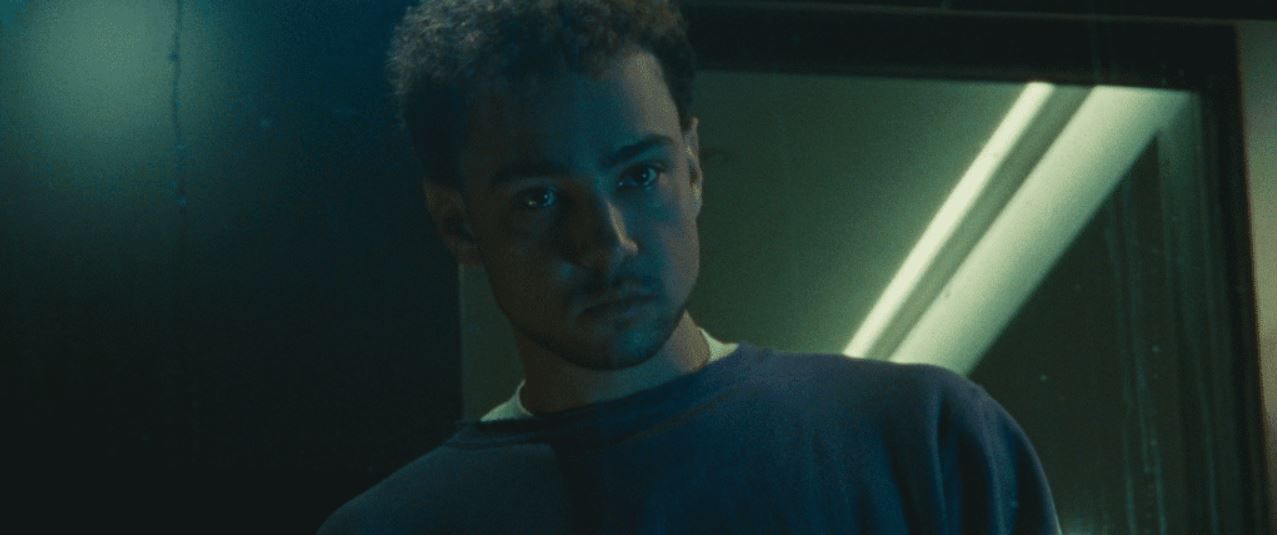 Lurker : Fotos Archie Madekwe