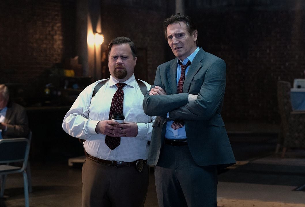 Corra que a Polícia Vem Aí! : Fotos Liam Neeson, Paul Walter Hauser