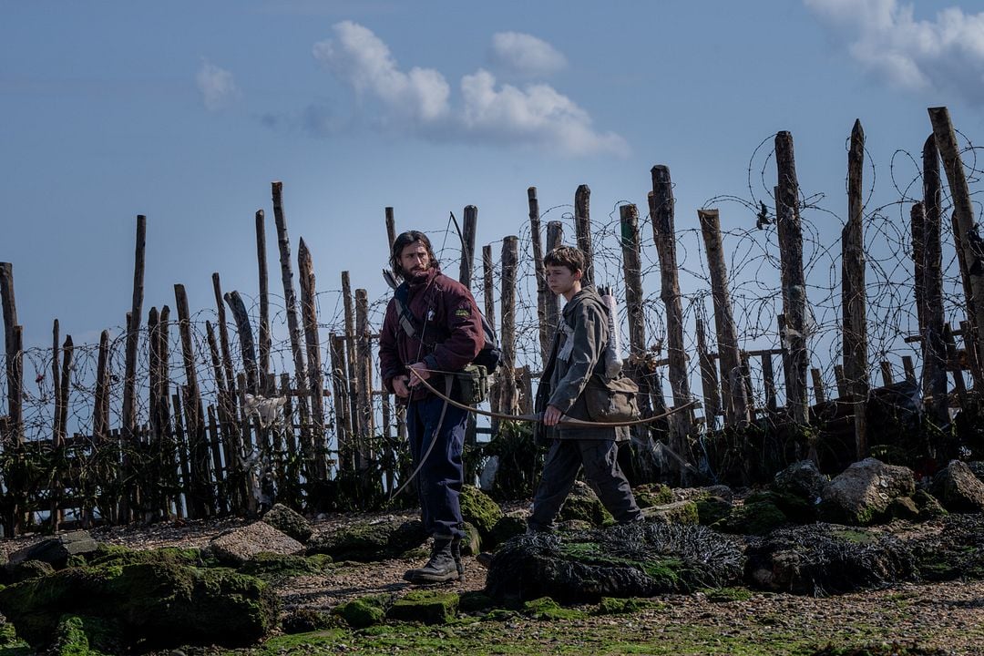 Extermínio 3: A Evolução : Fotos Aaron Taylor-Johnson, Alfie Williams