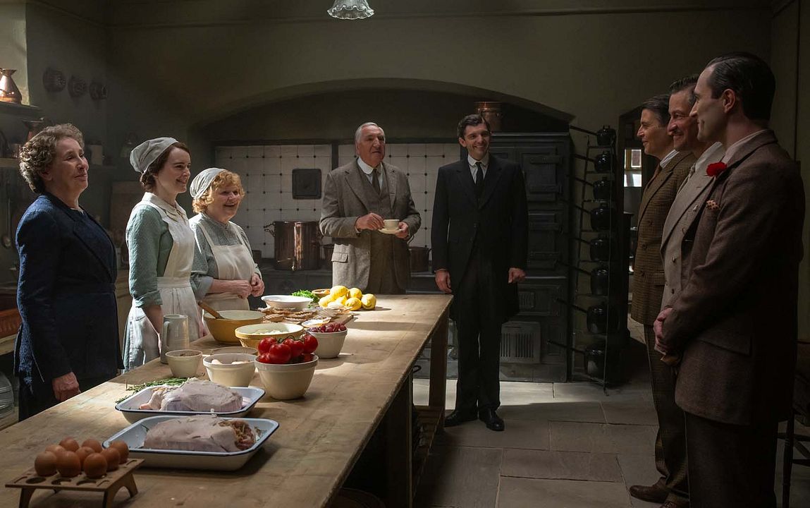 Downton Abbey: O Grande Final : Fotos Jim Carter, Rob James-Collier, Sophie McShera, Phyllis Logan, Dominic West, Michael Fox, Lesley Nicol, Arty Froushan