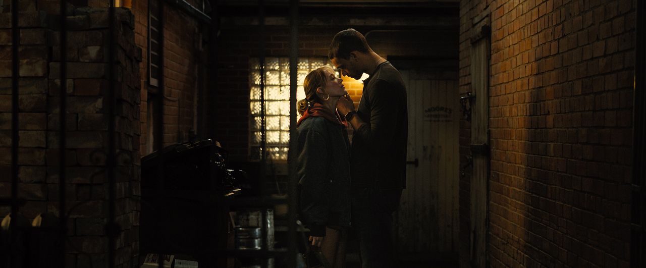 Uma Segunda Chance : Fotos Maika Monroe, Tyriq Withers