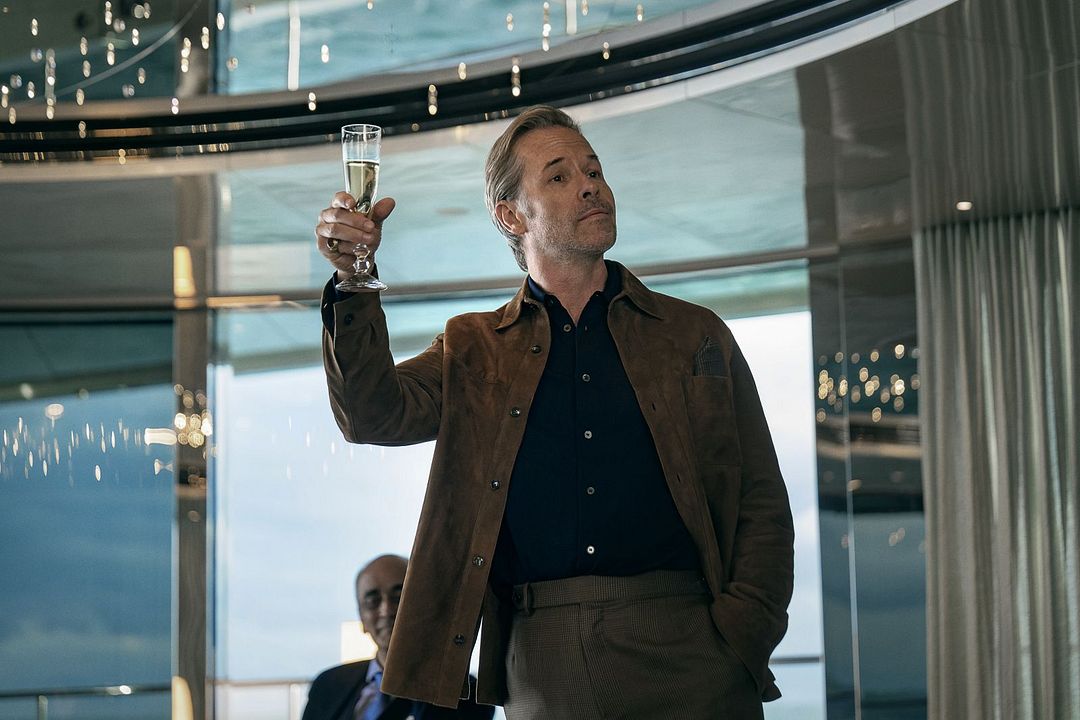 A Mulher na Cabine 10 : Fotos Guy Pearce