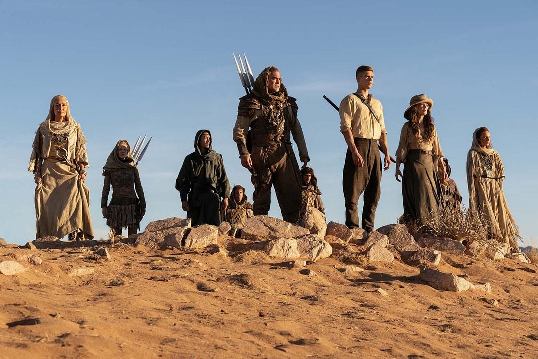 Fotos Josha Stradowski, Daniel Henney, Rosamund Pike