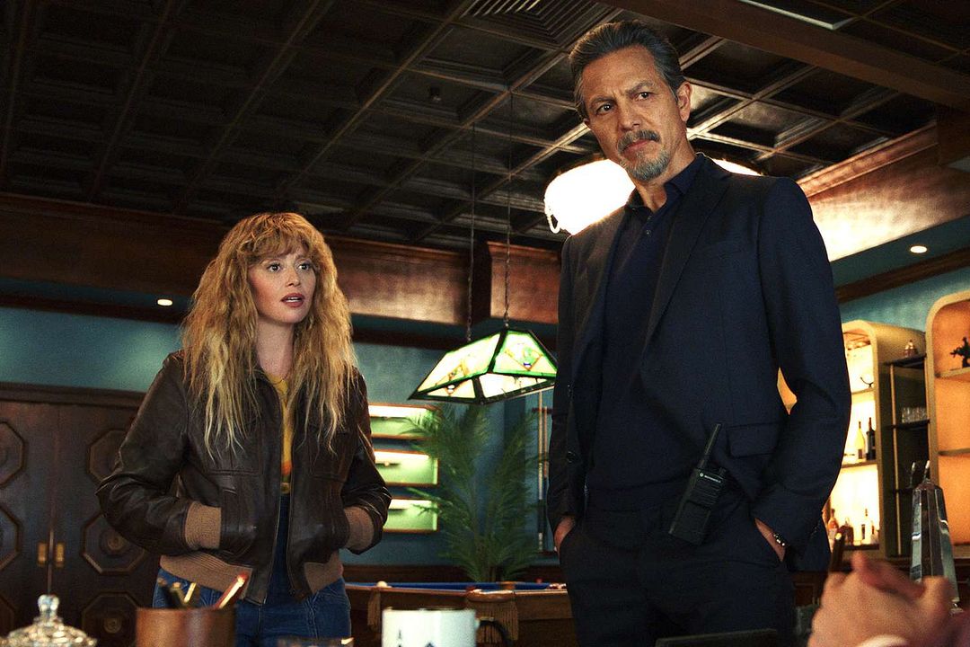 Poker Face : Revista Natasha Lyonne, Benjamin Bratt