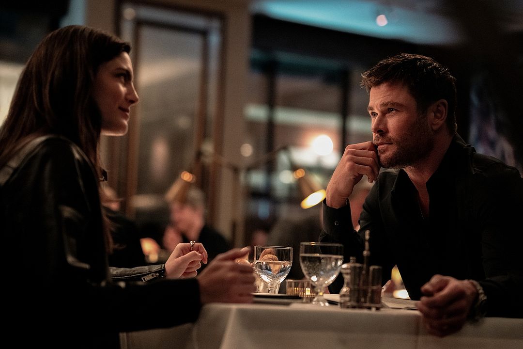 Caminhos do Crime  : Fotos Chris Hemsworth, Monica Barbaro