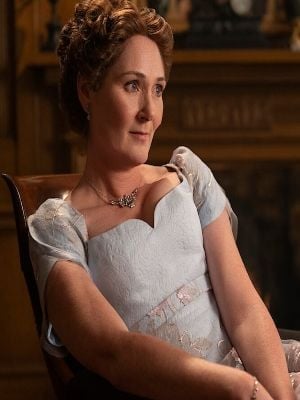 Lady Violet: A Bridgerton Story : Poster