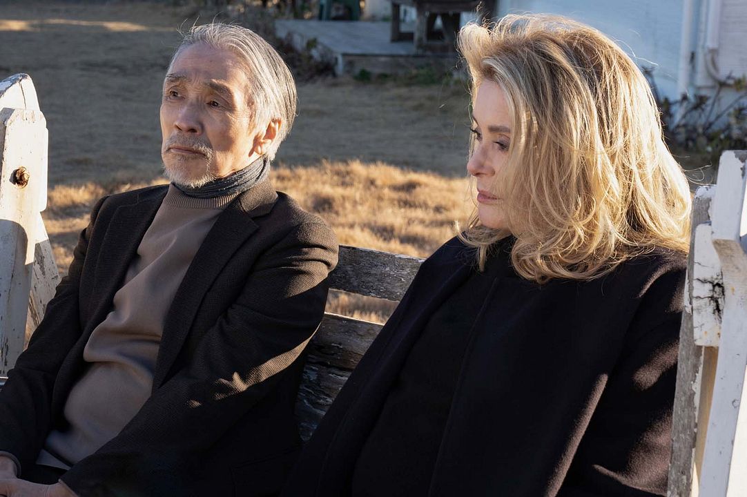 Spirit World: Uma Jornada Espiritual : Fotos Catherine Deneuve, Masaaki Sakai