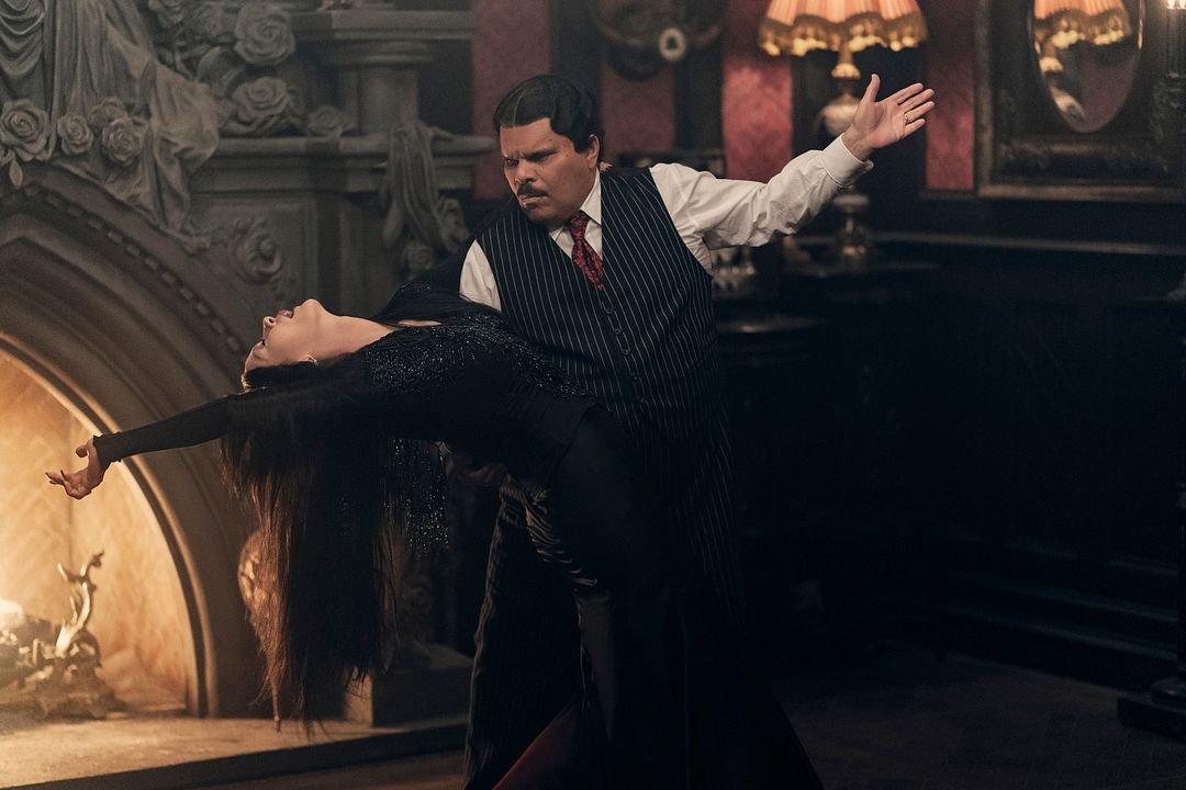 Wandinha : Fotos Catherine Zeta-Jones, Luis Guzmán