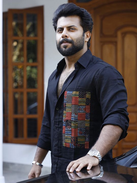 Poster Abhimanyu Shammy Thilakan