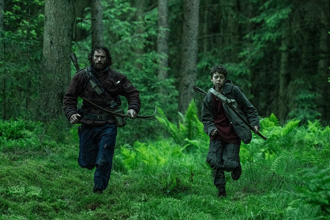 Extermínio 3: A Evolução : Fotos Aaron Taylor-Johnson, Alfie Williams