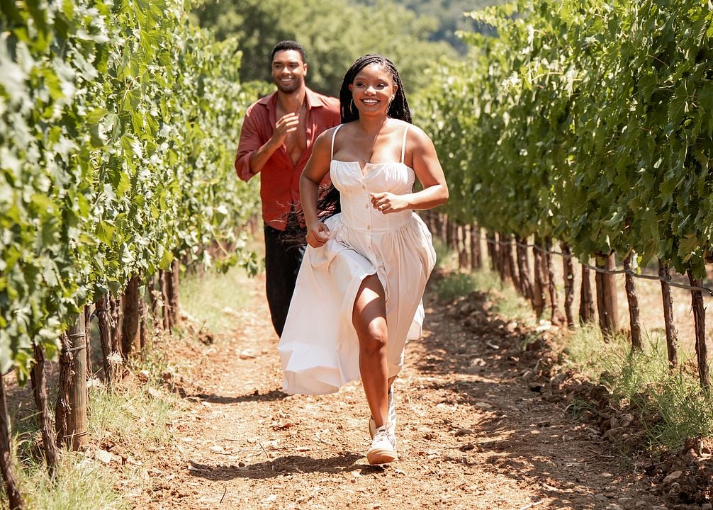 Eu & Você Na Toscana : Fotos Halle Bailey, Regé-Jean Page