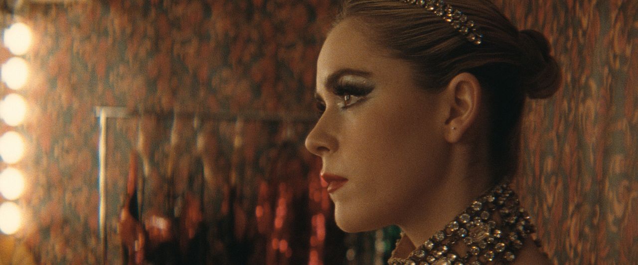 A Última Showgirl : Fotos Kiernan Shipka