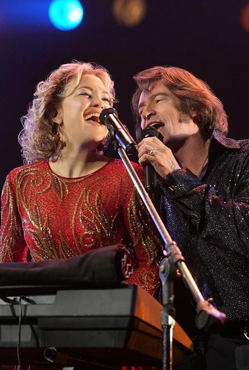 Song Sung Blue: Um Sonho a Dois : Poster