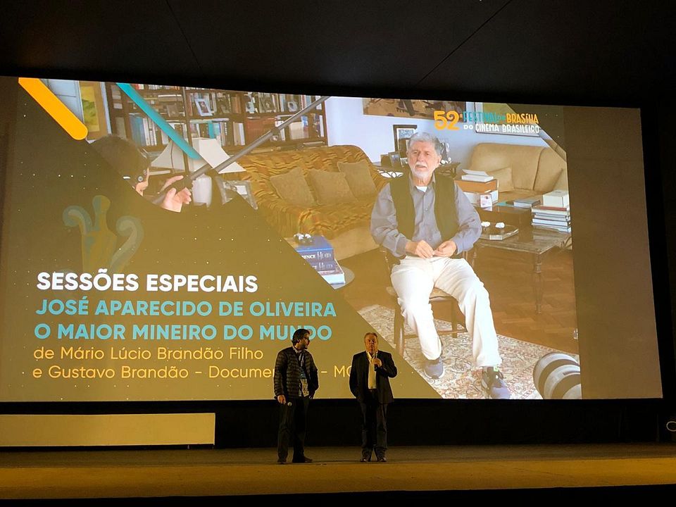 José Aparecido de Oliveira: O Maior Mineiro do Mundo : Revista