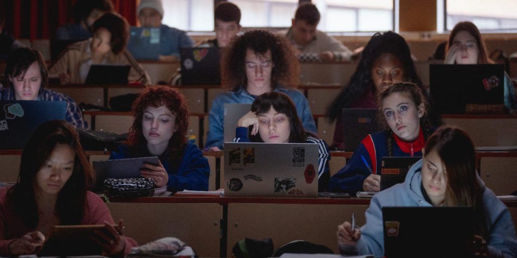 O Pranto do Mal : Fotos Ester Expósito