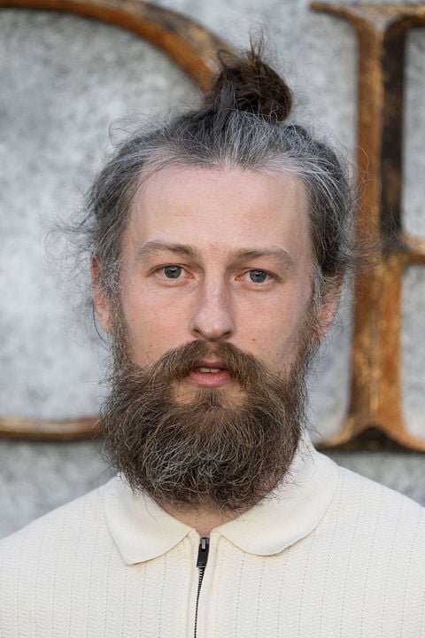 Poster Elliott Tittensor