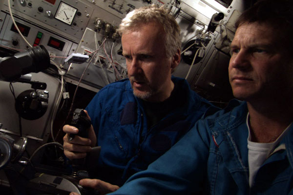 Fantasmas do Abismo : Fotos James Cameron, Bill Paxton