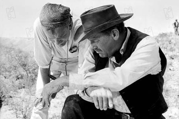 Meu Ódio Será Sua Herança : Foto Sam Peckinpah, William Holden