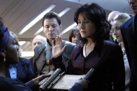 Fotos Jamie Bamber, Mary McDonnell