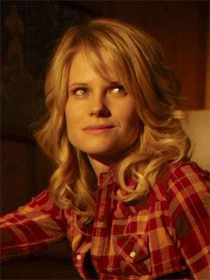 Poster Joelle Carter