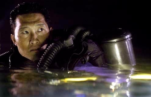 A Caverna : Fotos Daniel Dae Kim, Bruce Hunt