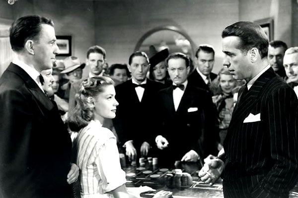 À Beira do Abismo : Fotos John Huston, Lauren Bacall, Humphrey Bogart