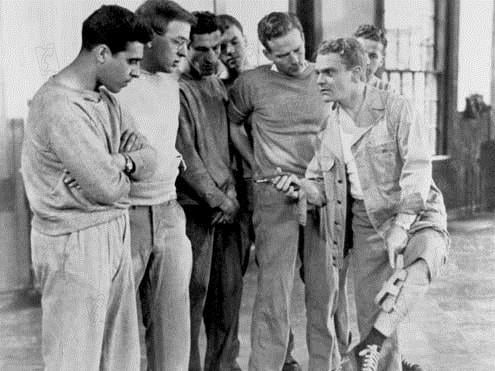 13 Rua Madeleine : Fotos James Cagney, Henry Hathaway