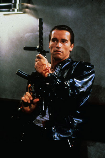 Jogo Bruto : Fotos John Irvin, Arnold Schwarzenegger
