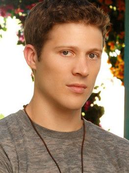 Poster Zach Gilford