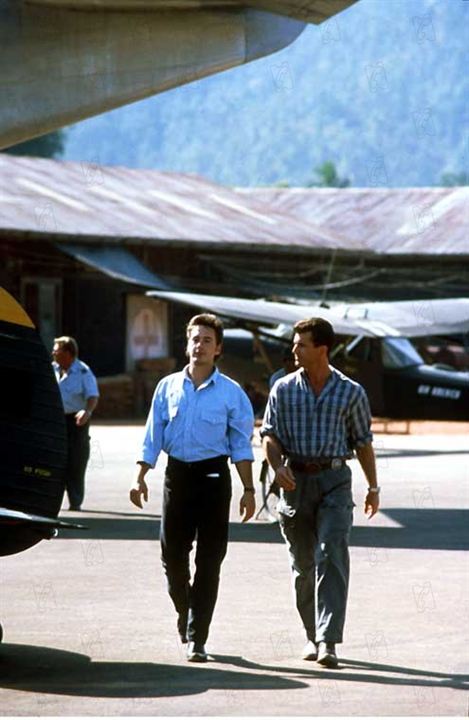 Air America - Loucos Pelo Perigo : Fotos Mel Gibson, Robert Downey Jr., Roger Spottiswoode