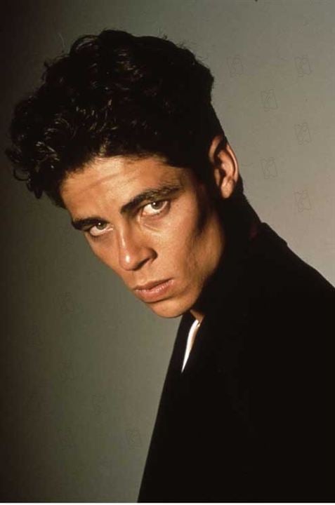 007 - Permissão para Matar : Fotos John Glen, Benicio Del Toro, Ian Fleming