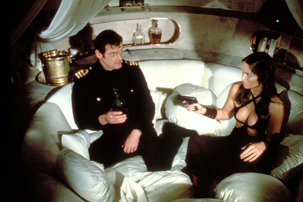 007 - O Espião Que Me Amava : Fotos Roger Moore, Barbara Bach, Lewis Gilbert