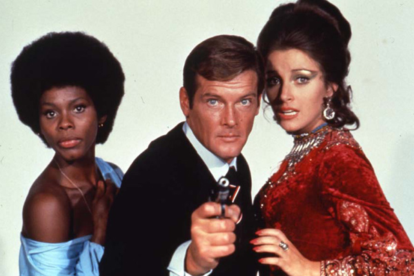 Com 007 Viva e Deixe Morrer : Fotos Gloria Hendry, Roger Moore, Jane Seymour