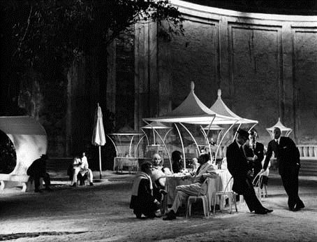 Oito e Meio : Fotos Marcello Mastroianni, Federico Fellini