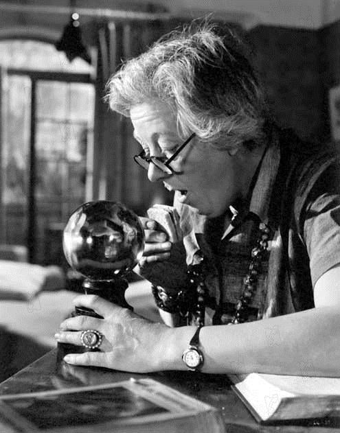 Uma Mulher do Outro Mundo : Fotos Margaret Rutherford, David Lean